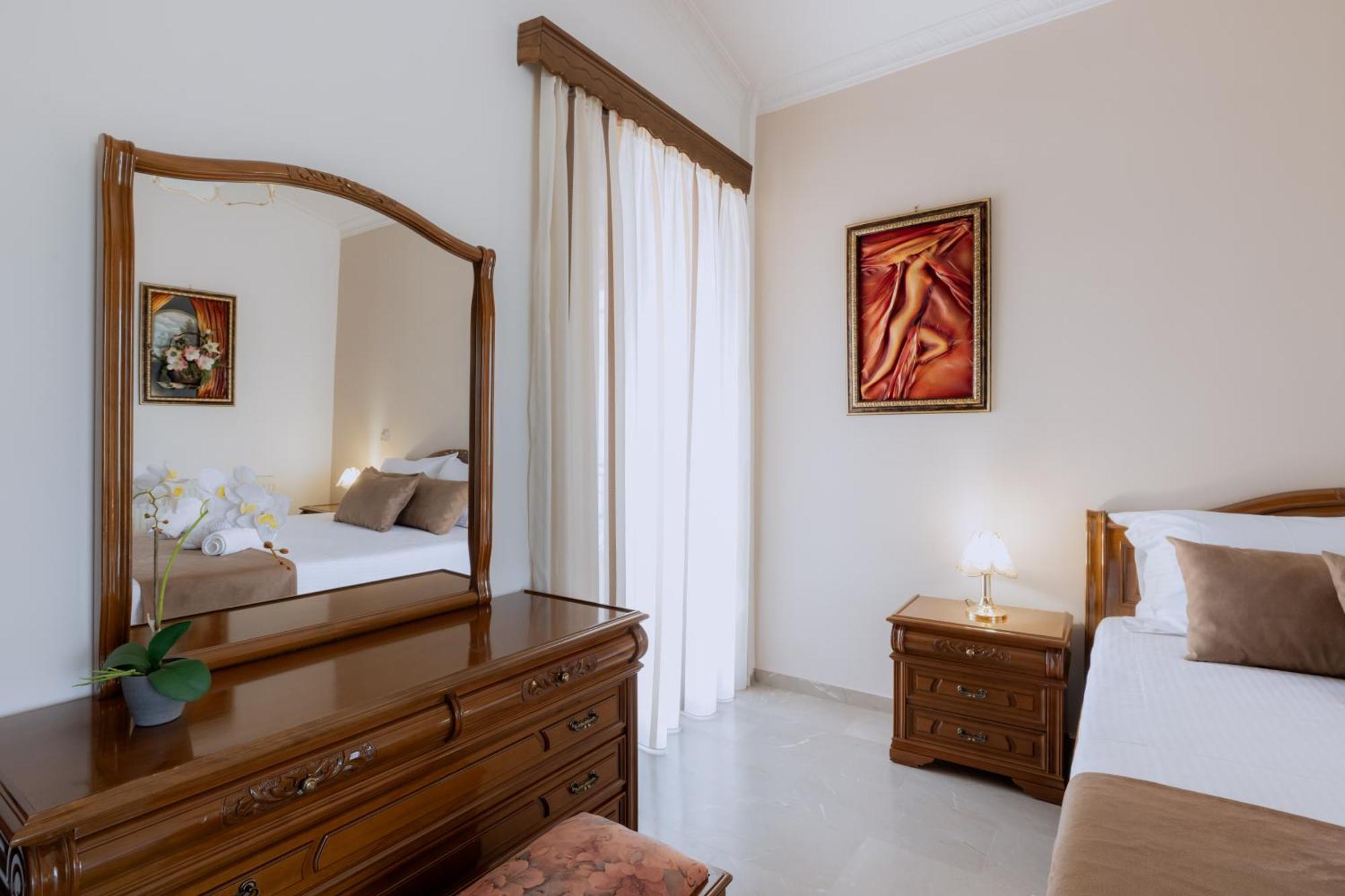 Lala Luxury House * Argos