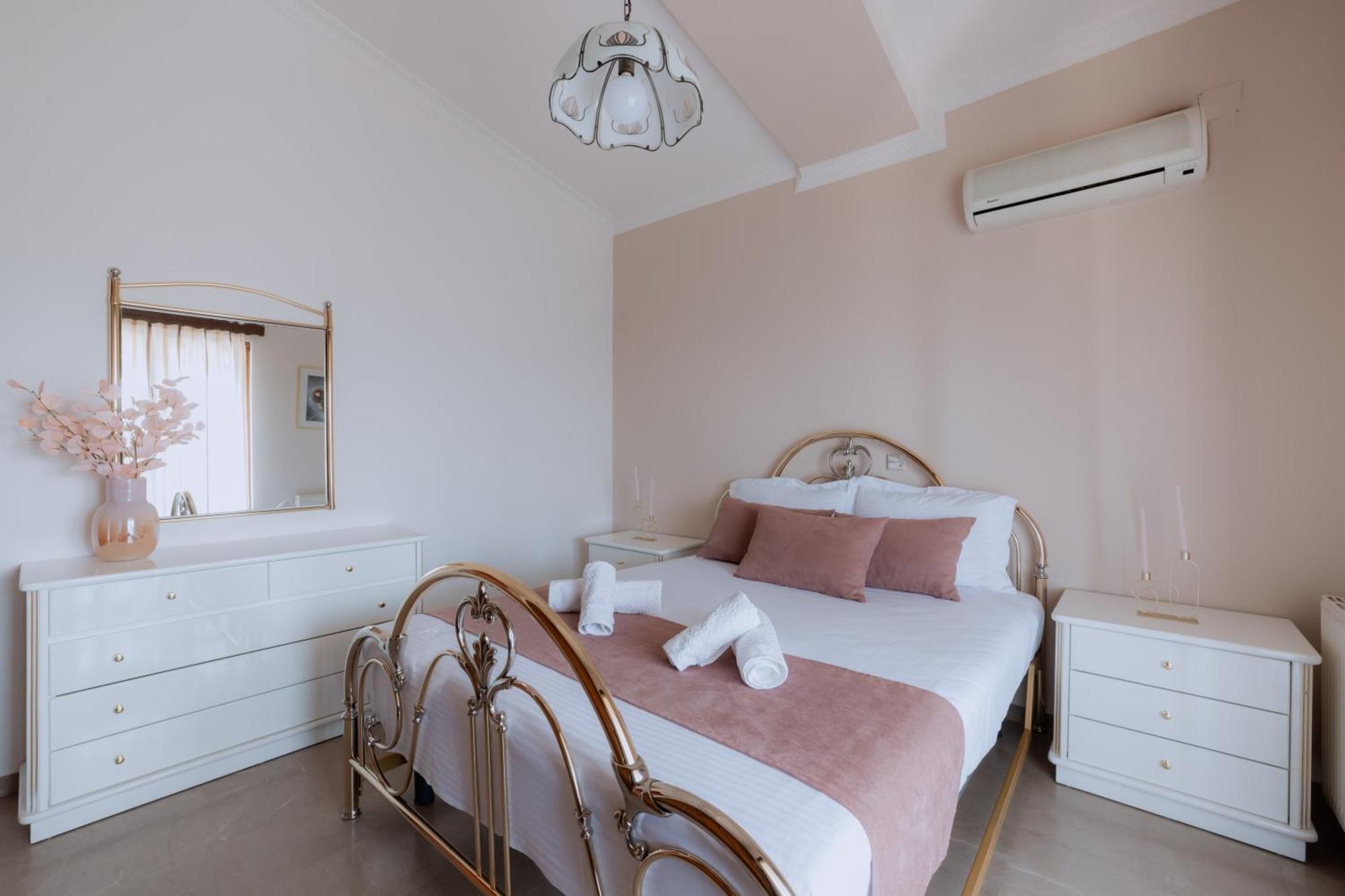 Holiday home Lala Luxury House Argos